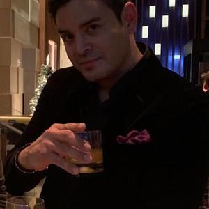 Meet your Posher, Christian